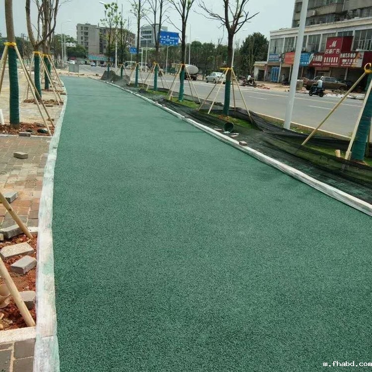 增城彩色透水混凝土路面做法