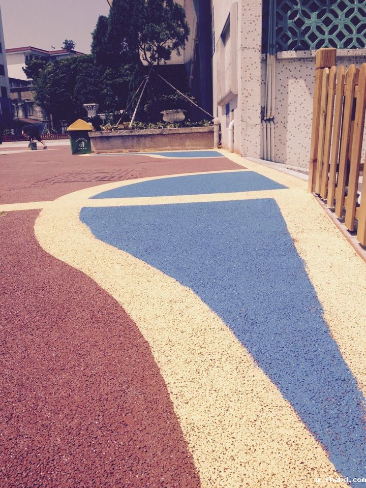 彩色透水混凝土地坪学校案例
